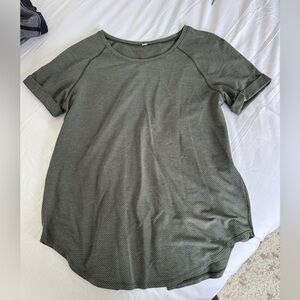 Lululemon top